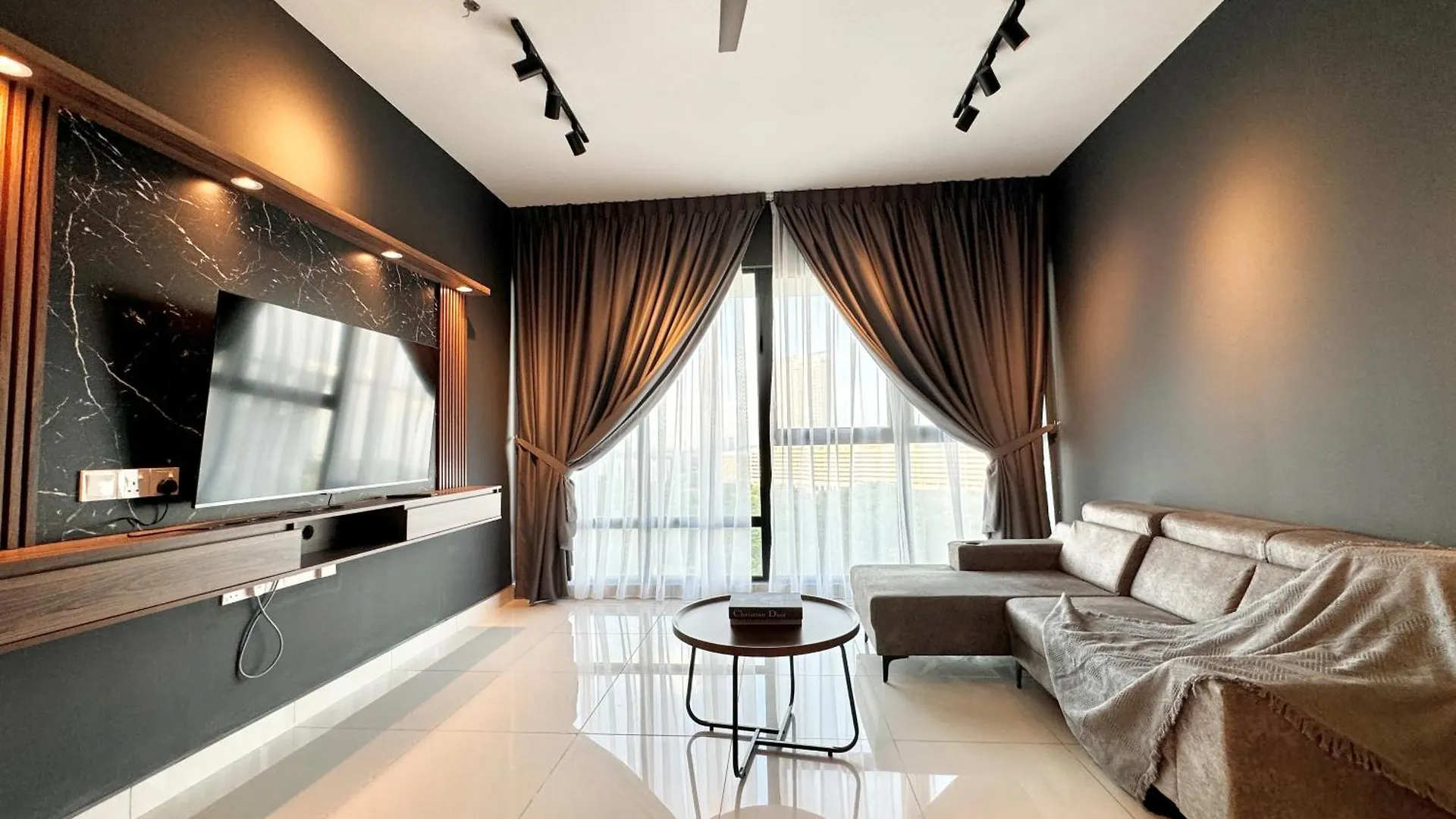 Southkey Mosaic Mid Valley By Luxecocoo Ck Johor Bahru Malesia